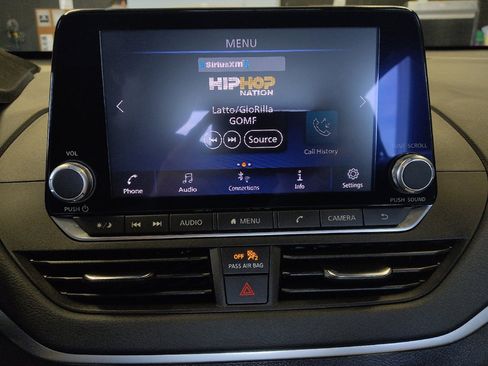 Used 2022 Nissan Altima 2.5 SV FWD image 25