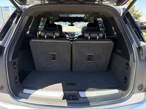 Used 2023 Cadillac XT6 Sport w/ Technology Package AWD/4WD image 9