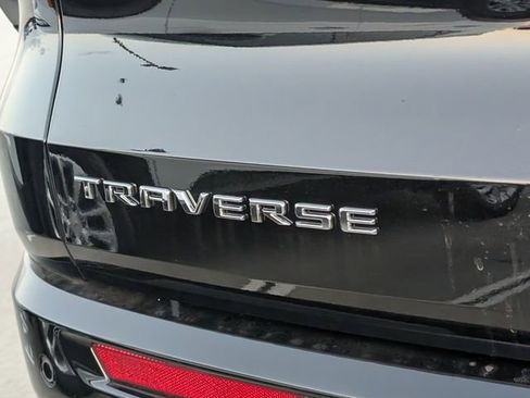 New 2026 Chevrolet Traverse High Country FWD image 11