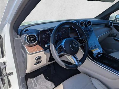 Used 2024 Mercedes-Benz GLC 300 image 12