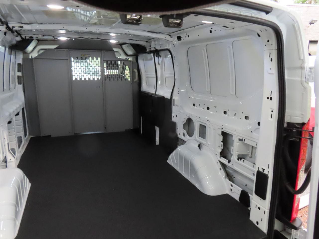 Used 2019 Ford Transit 250 130 Low Roof RWD image 17