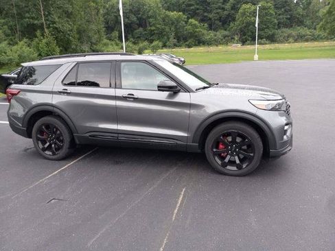 Certified 2023 Ford Explorer ST w/ Equipment Group 401A AWD/4WD image 3