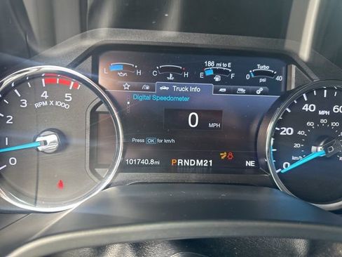 Used 2019 Ford F250 Lariat w/ Lariat Ultimate Package AWD/4WD image 17