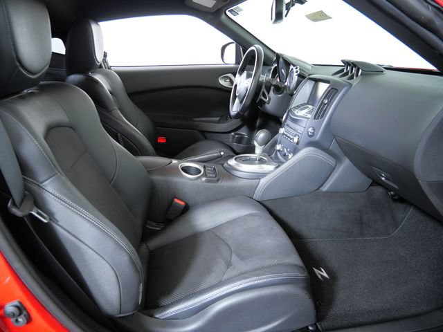 Used 2014 Nissan 370Z Touring w/ Sport Package RWD image 13