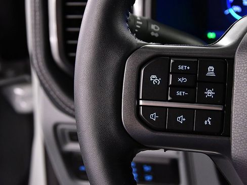 Used 2024 Ford F150 Lightning Flash image 22