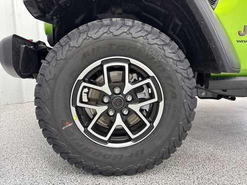 New 2025 Jeep Wrangler Unlimited Rubicon image 10