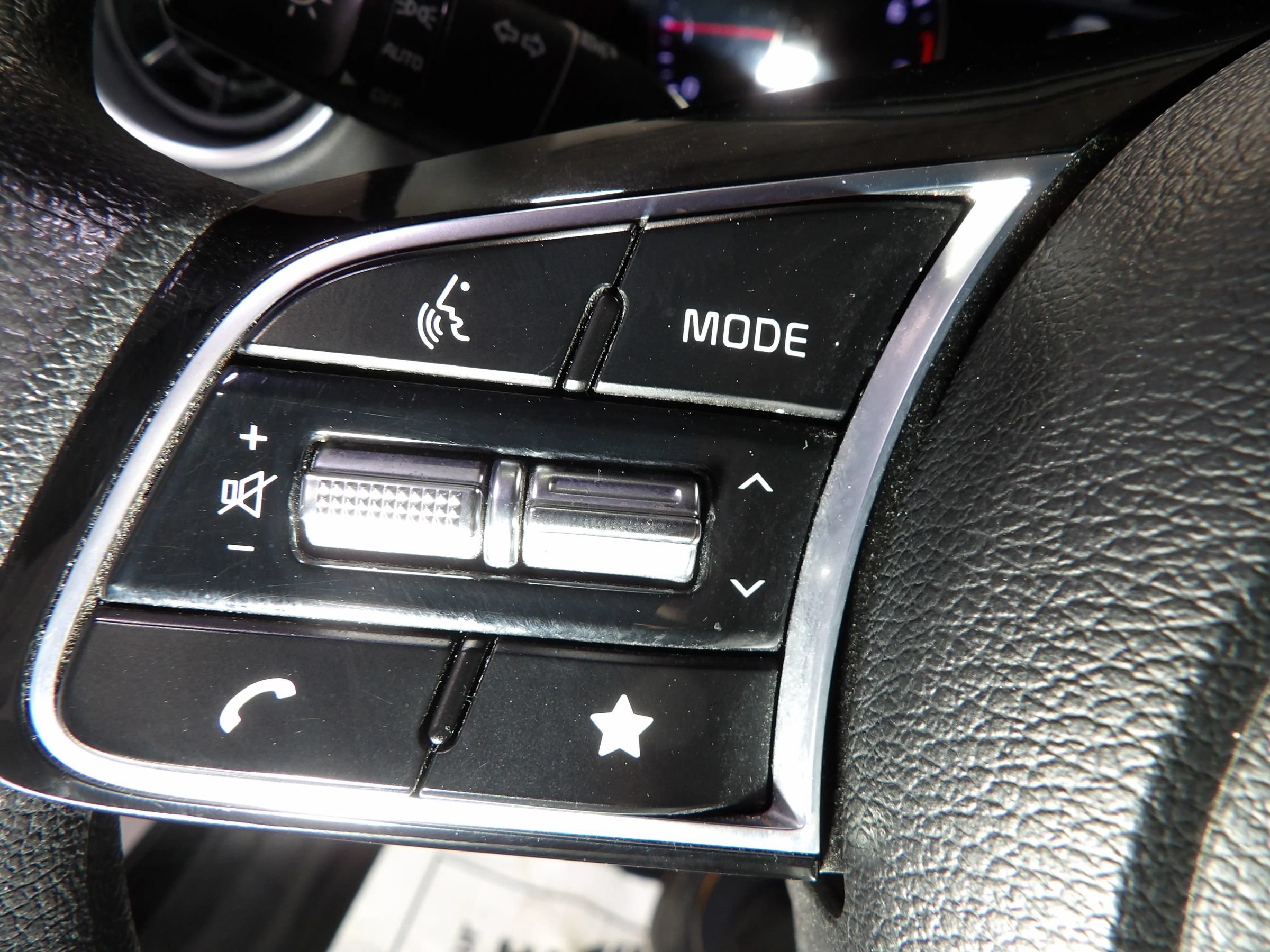 Used 2023 Kia Forte LXS FWD image 17