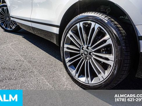 Used 2025 Land Rover Range Rover Velar Dynamic SE image 16