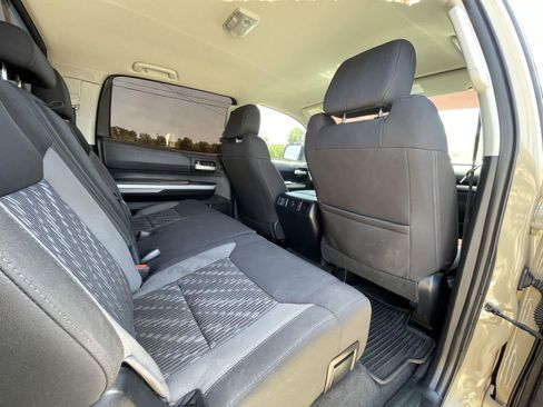 Used 2020 Toyota Tundra SR5 w/ SR5 Upgrade Package AWD/4WD image 45