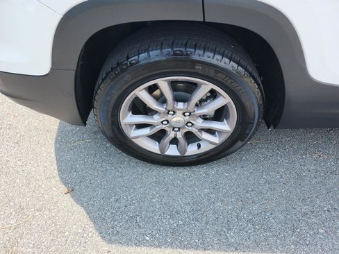 Certified 2024 GMC Terrain SLT FWD image 6