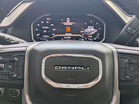 Used 2024 GMC Sierra 2500 Denali w/ Denali Reserve Package AWD/4WD image 32