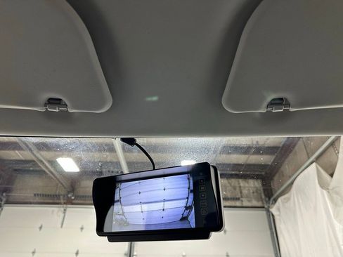 Used 2024 Ford E-350 and Econoline 350 Super Duty image 29