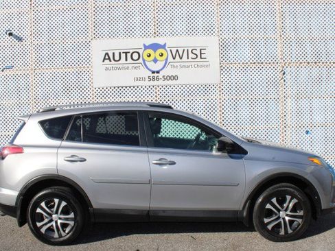 Used 2017 Toyota RAV4 LE image 2