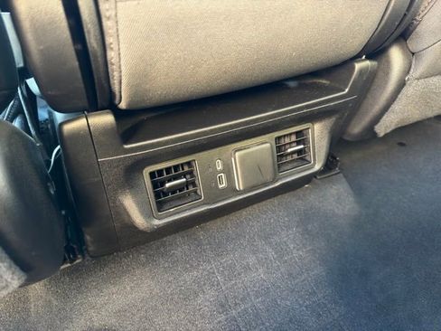 Used 2022 Chevrolet Silverado 1500 LT image 7