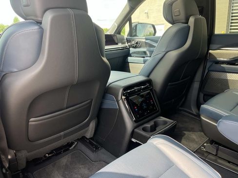 Used 2025 Cadillac Escalade IQ Sport 2 AWD/4WD image 20