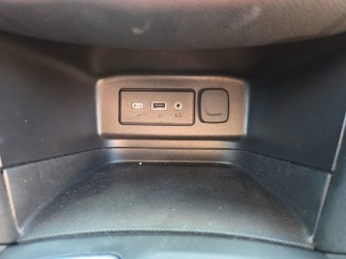 Used 2024 Chevrolet Equinox LT FWD image 34