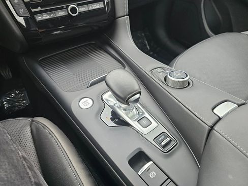 Certified 2023 INFINITI QX55 Essential image 38