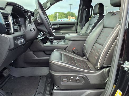 Certified 2022 GMC Sierra 1500 AT4X image 3