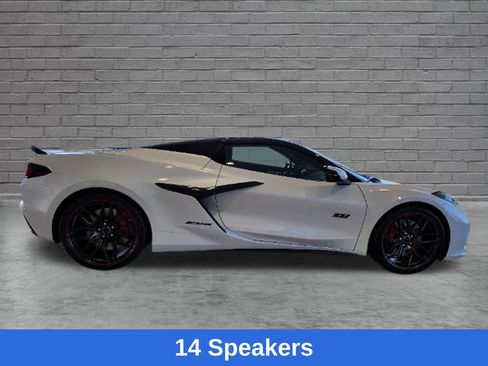 Used 2023 Chevrolet Corvette Z06 RWD image 10