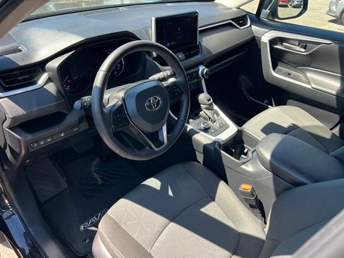 Used 2025 Toyota RAV4 XLE w/ Convenience Package AWD/4WD image 17