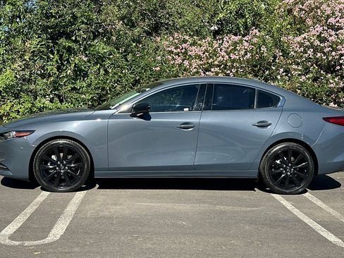 Used 2022 MAZDA MAZDA3 s AWD/4WD image 8