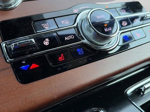 Used 2023 Lincoln Aviator Reserve w/ Equipment Group 201A RWD image 34