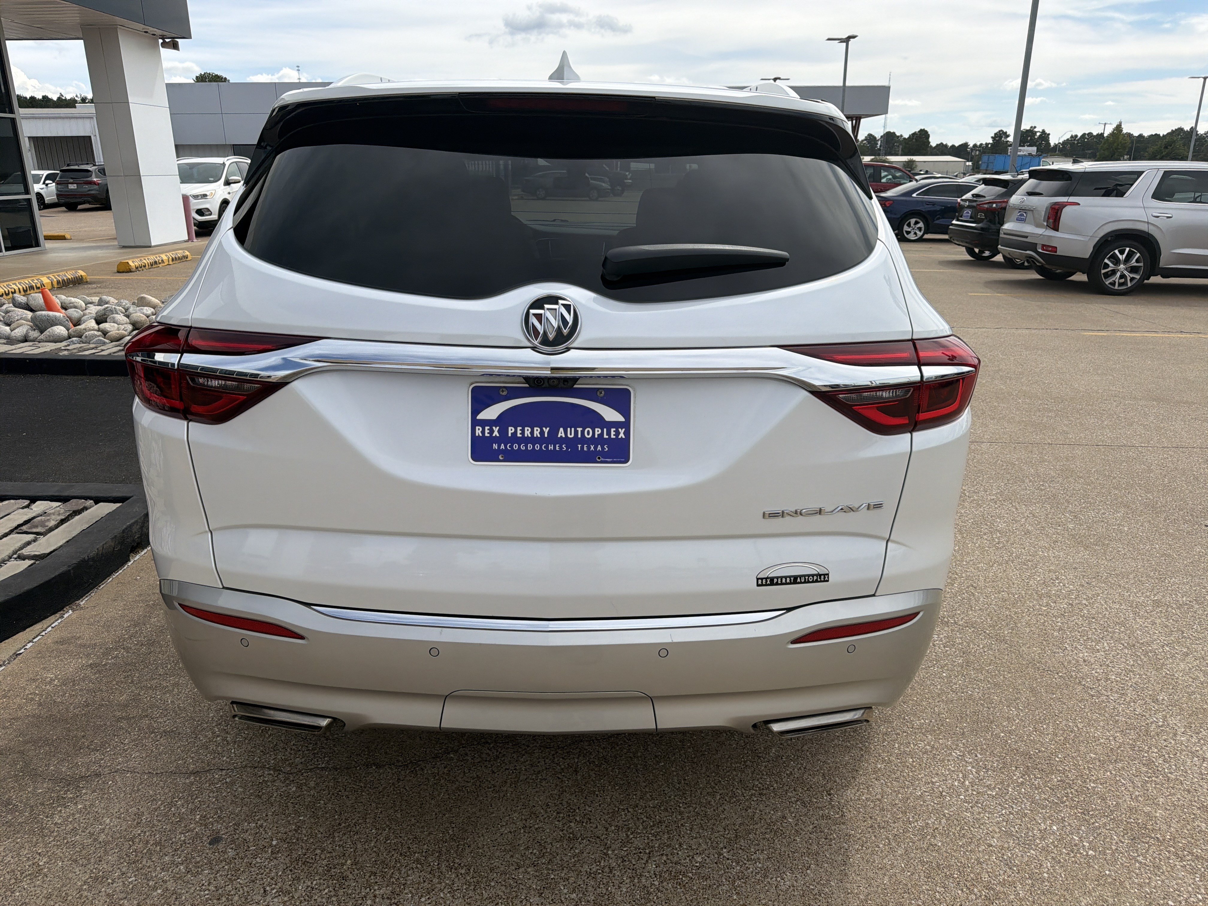 Used 2019 Buick Enclave Premium w/ Trailering Package, 5000 lbs. FWD image 27