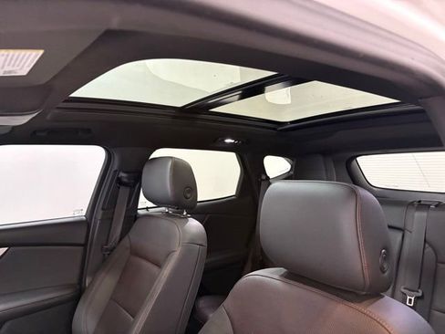 Used 2022 Chevrolet Blazer RS w/ Enhanced Convenience Package image 12