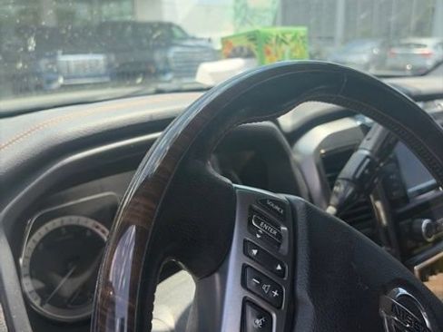 Used 2019 Nissan Titan Platinum Reserve w/ Platinum Utility Package AWD/4WD image 15
