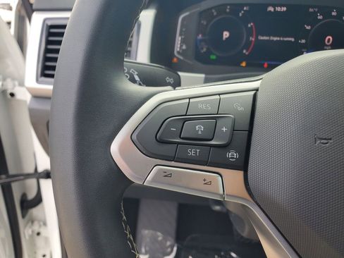 Used 2023 Volkswagen Atlas SE FWD image 25