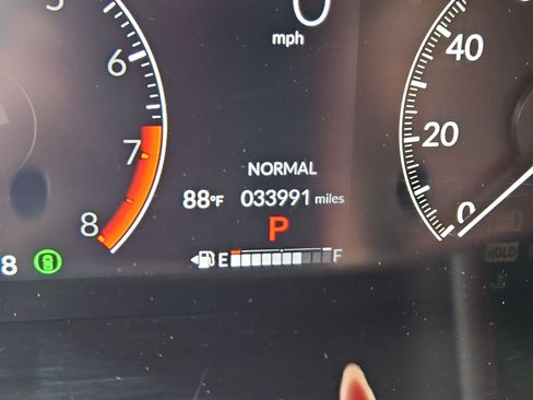 Used 2025 Honda HR-V Sport image 6