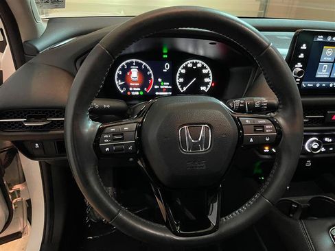 Used 2024 Honda HR-V EX-L image 17