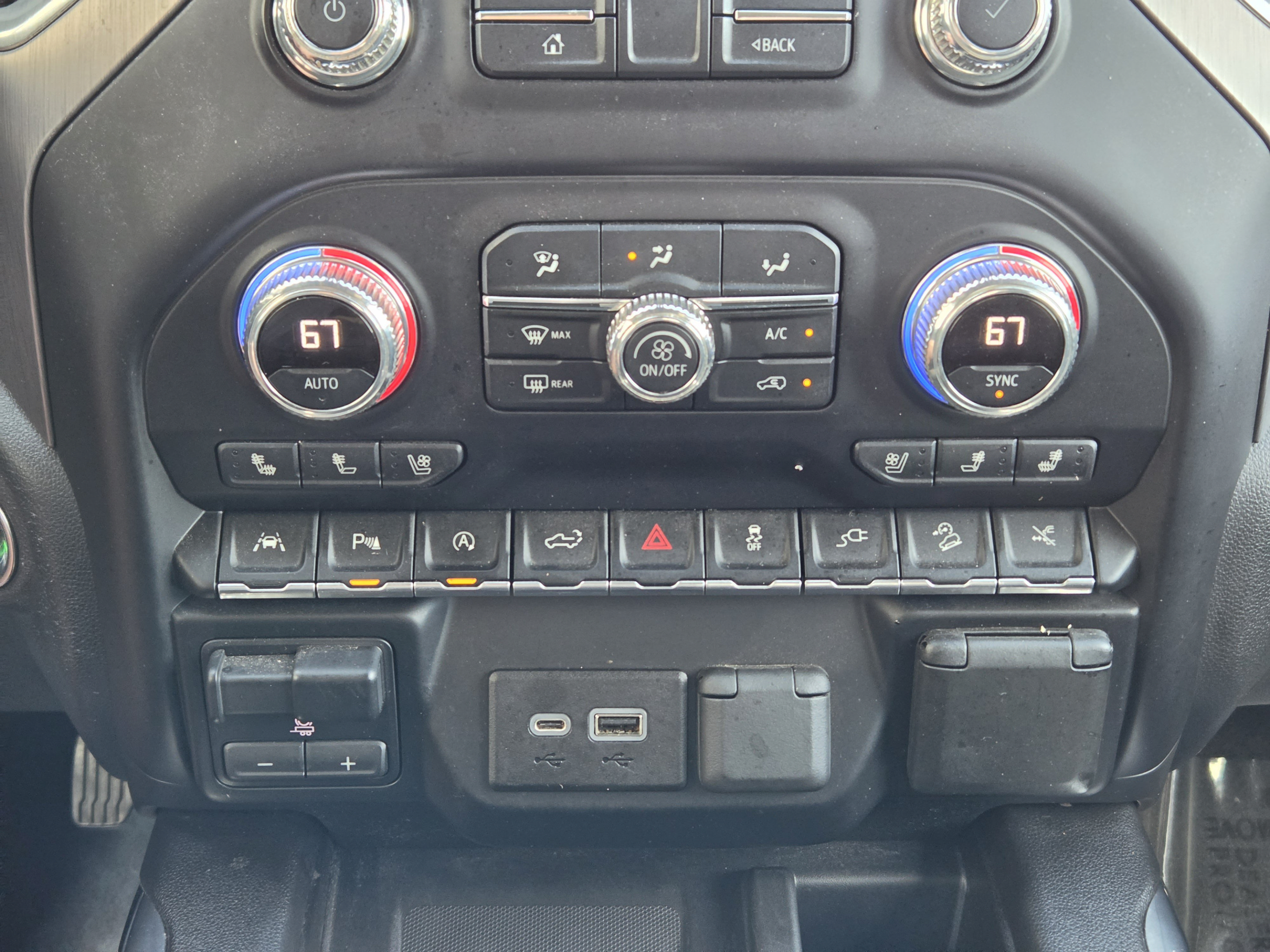 Used 2020 GMC Sierra 1500 Denali w/ Denali Ultimate Package AWD/4WD image 13