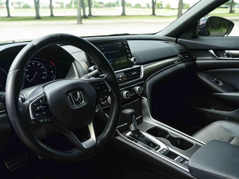 Used 2020 Honda Accord Sport image 16