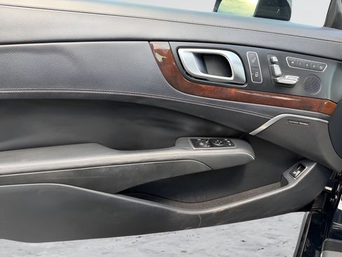 Used 2014 Mercedes-Benz SL 550 image 35
