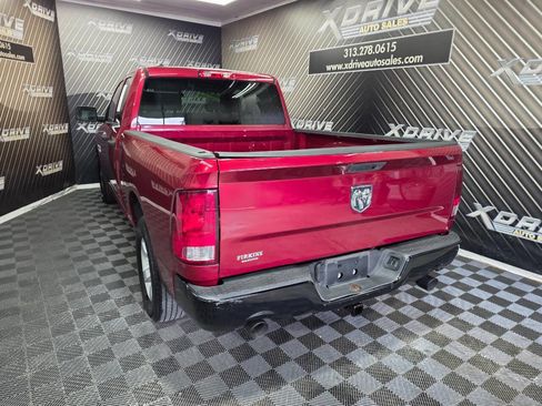 Used 2015 RAM 1500 Express image 10