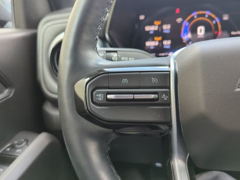 Used 2024 Chevrolet Colorado LT w/ LT Convenience Package III AWD/4WD image 31