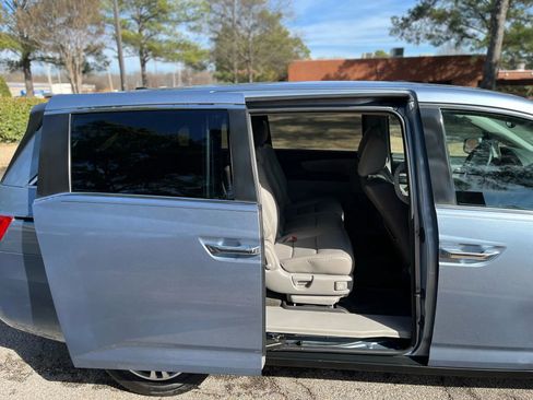 Used 2013 Honda Odyssey EX-L image 18