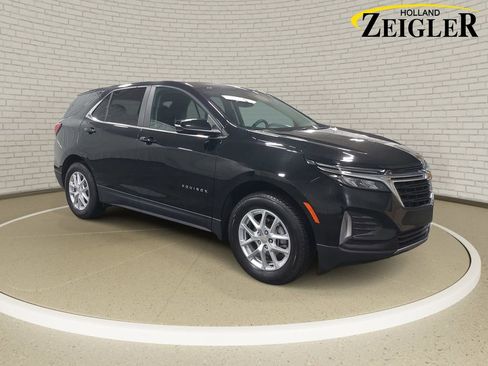 Used 2024 Chevrolet Equinox LT image 3