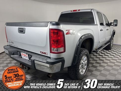 Used 2012 GMC Sierra 2500 SLE w/ SLE Preferred Package AWD/4WD image 4