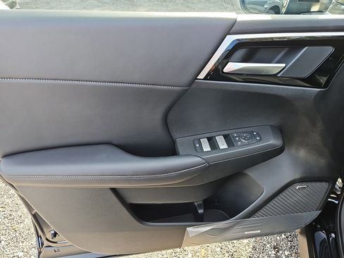 New 2026 Mitsubishi Outlander SE FWD image 16