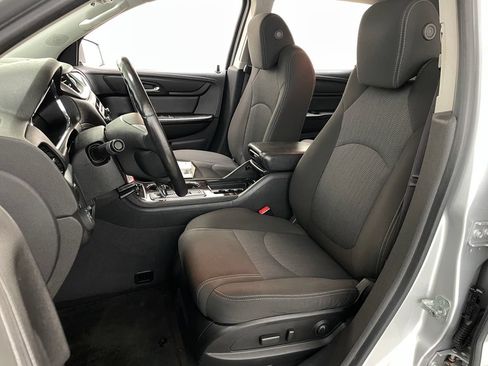 Used 2015 Chevrolet Traverse LT w/ Style and Technology Package FWD image 23