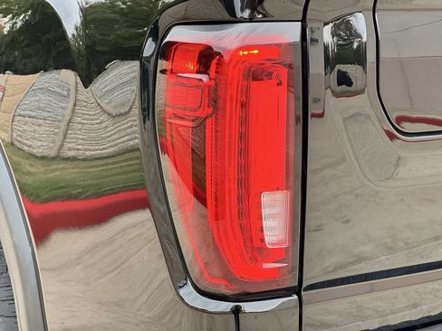 Used 2020 GMC Sierra 2500 AT4 w/ AT4 Premium Package image 45