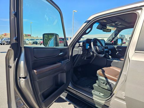 Used 2026 Toyota Land Cruiser w/ Premium Package AWD/4WD image 18