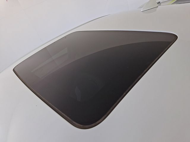 Used 2023 Chevrolet Camaro LT RWD image 17