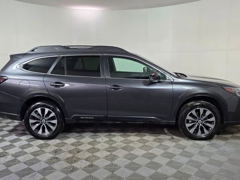 Used 2023 Subaru Outback Limited image 8