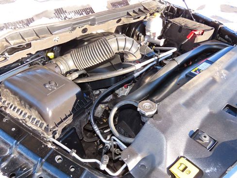 Used 2012 RAM 1500 Big Horn image 17