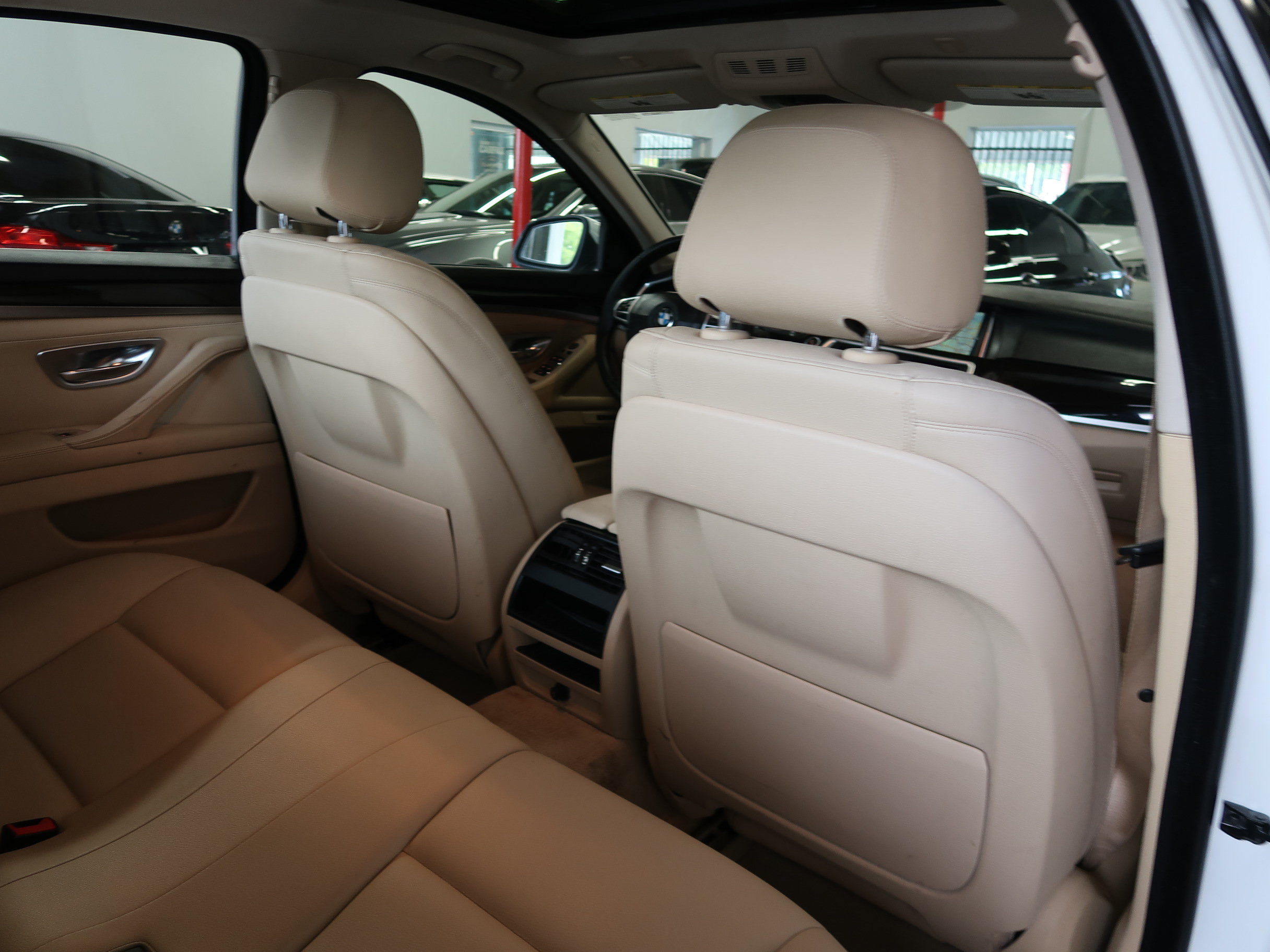 Used 2014 BMW 528i Sedan RWD image 26