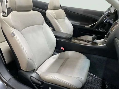 Used 2011 Lexus IS 350C w/ Luxury Pkg RWD image 75