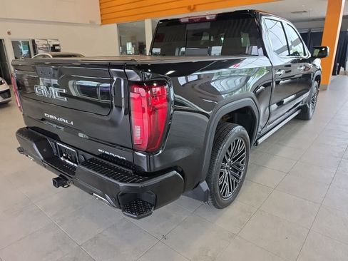 Used 2022 GMC Sierra 1500 Denali Ultimate AWD/4WD image 7